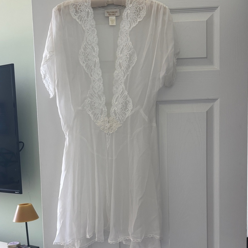 Victoria's Secret Sheer White Lace Robe